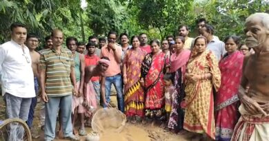 বেহাল গ্রামীণ রাস্তা, ক্ষোভে পথ অবরোধ গ্রামবাসীদের!