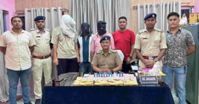 জয়গাঁয় সোনা পাচার চক্রে পুলিশের বড়সড় সাফল্য,১২০ গ্রাম সোনা ও ২০ লক্ষ টাকা উদ্ধার!