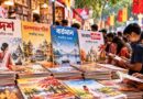 মণ্ডপে ভিড়,মোবাইলে ব্যস্ত প্রজন্ম—শারদিয়া সাহিত্যের পাঠক কোথায়?
